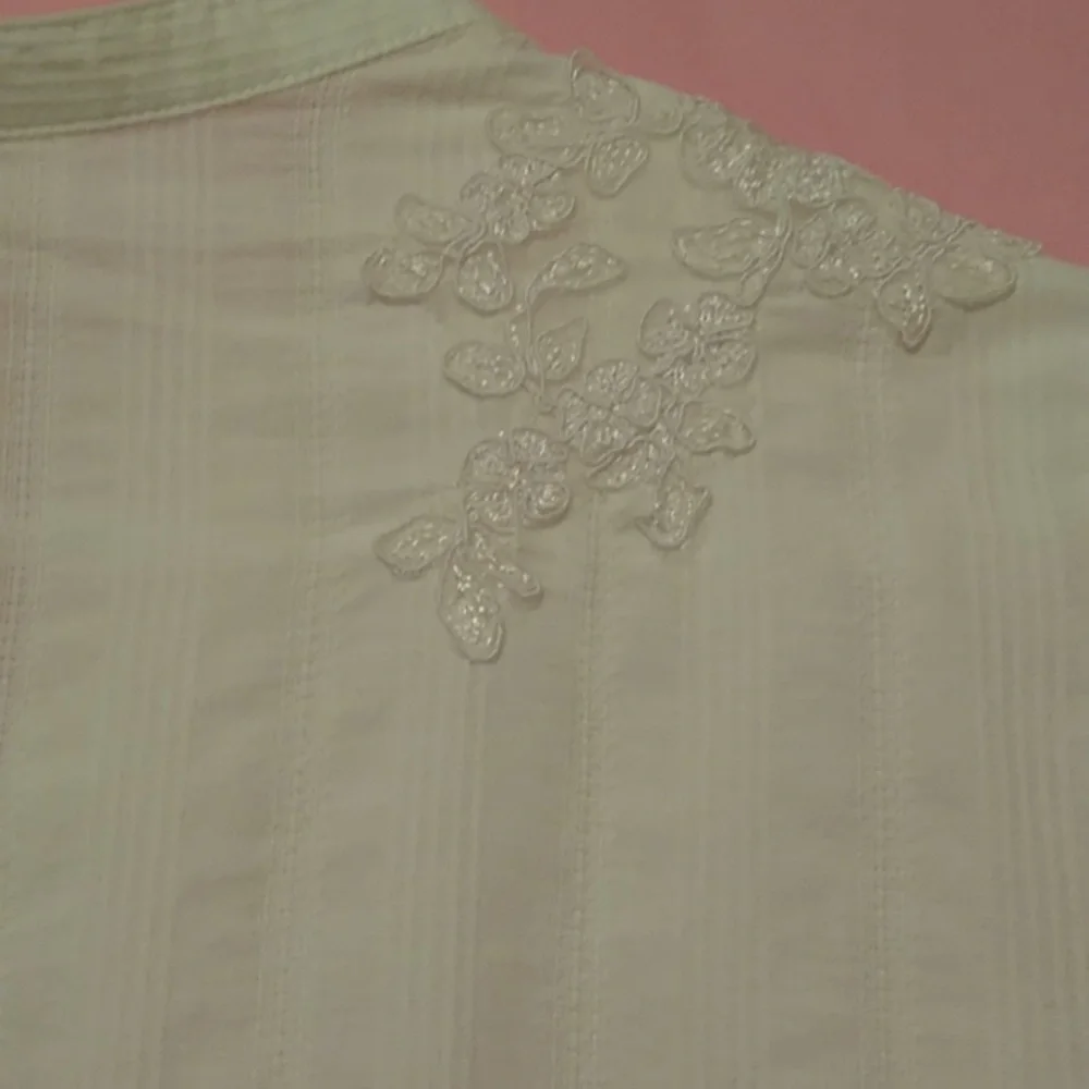 Krazy Kat 100% Cotton White Blouse Front Pintucks Appliques - Picture 12 of 15